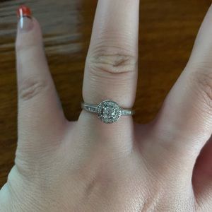 10k white gold ring